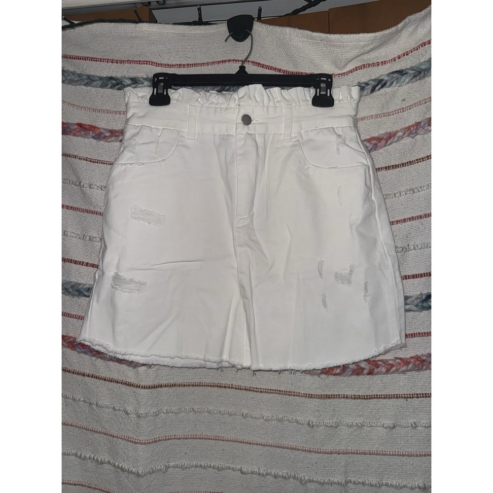 Hayden Los Angeles‎ White Denim Distressed Jean Mini Skirt Size Med w/ Pockets